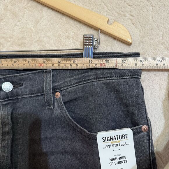 NWT LEVI STRAUSS HIGH-RISE 9" Bermuda SHORTS RELAXED FIT Sz 33x16 - Picture 4 of 16